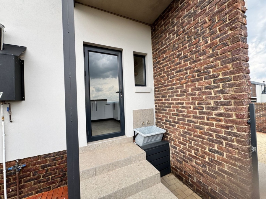 3 Bedroom Property for Sale in Helderzicht Eco Estate North West